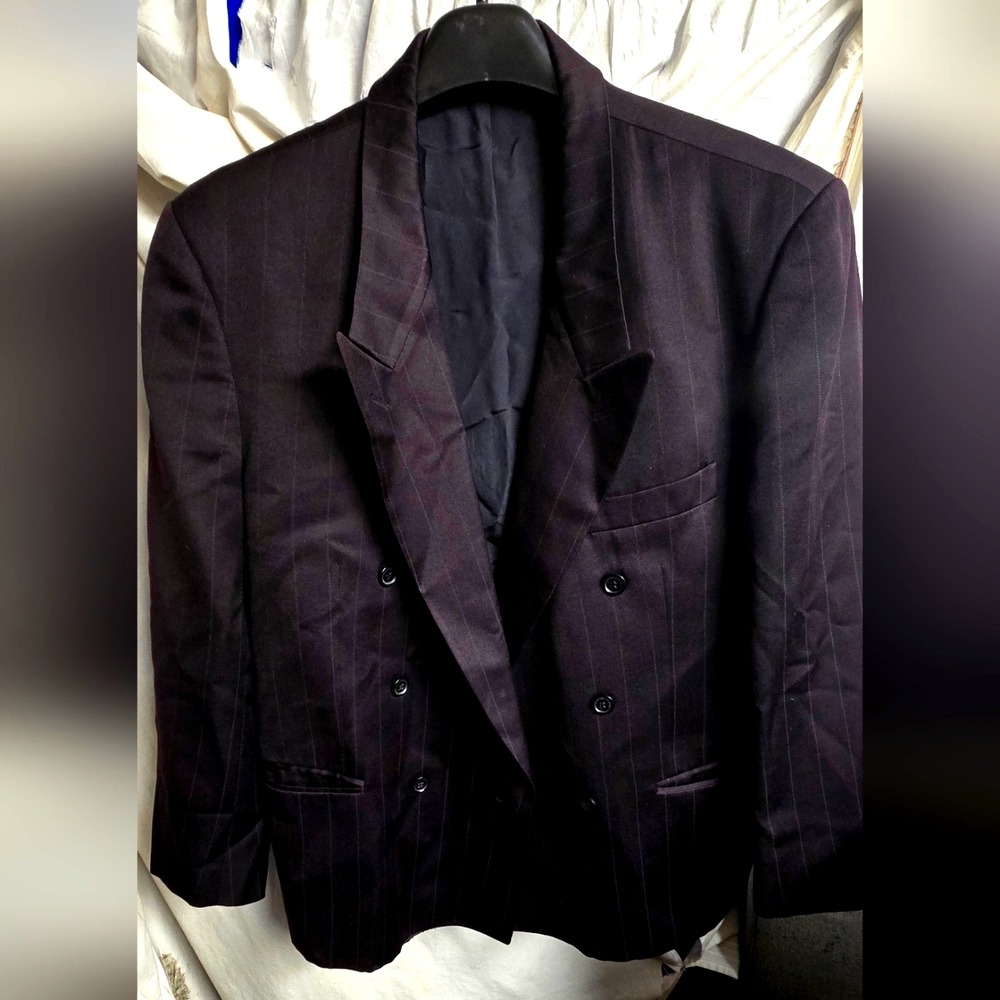 Linea Esse Black Double-Breasted Sport Coat with Notched Lapels